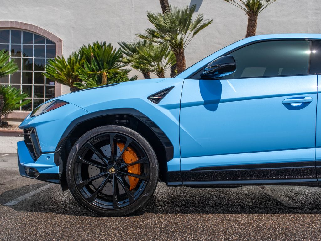 2024 Lamborghini Urus S - Photo 32