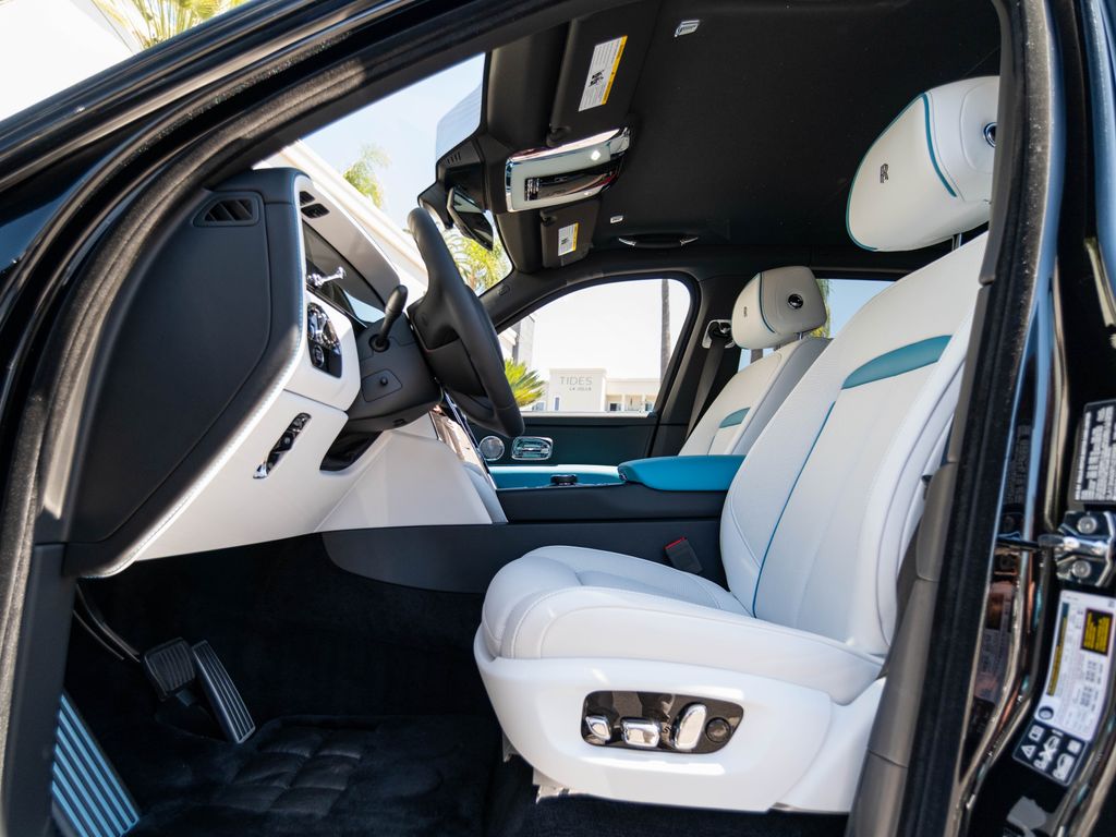 2026 Rolls-Royce Cullinan Base - Photo 23