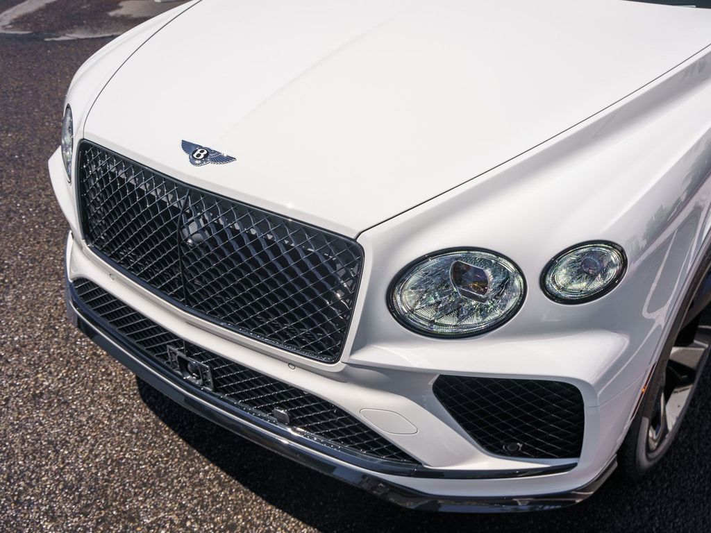 2025 Bentley Bentayga - Photo 32
