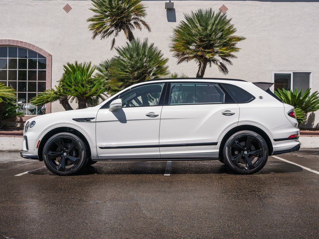 2025 Bentley Bentayga - Photo 37