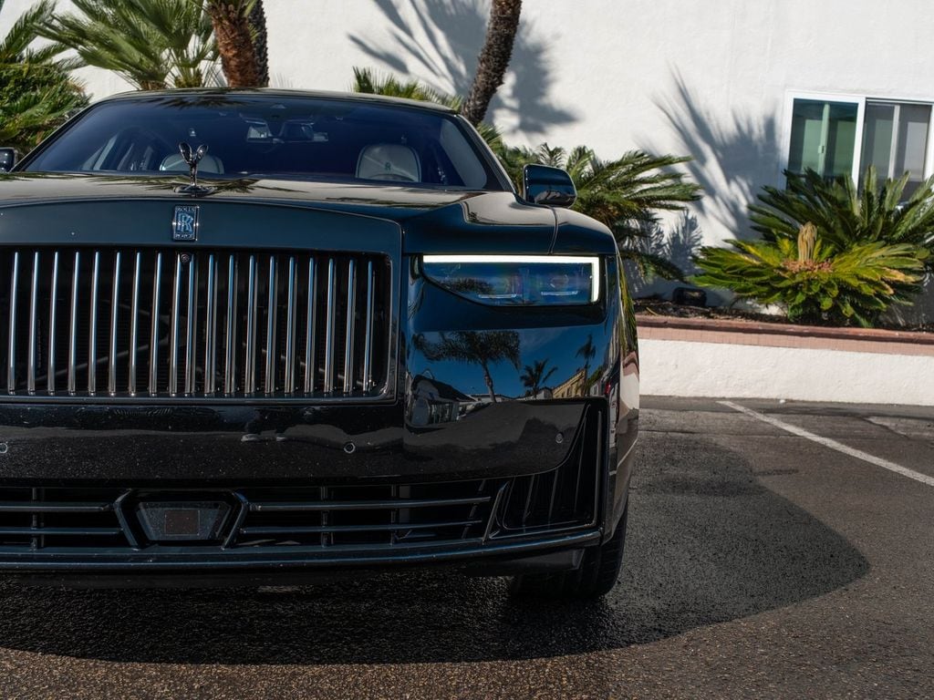 2026 Rolls-Royce Ghost Black Badge - Photo 20