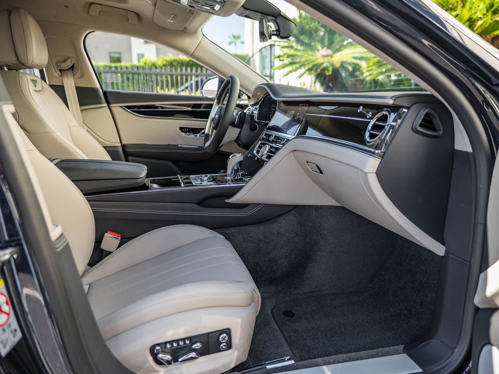 2026 Bentley Flying Spur - Photo 42