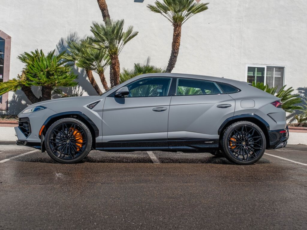 New 2026 Lamborghini Urus SE SUV