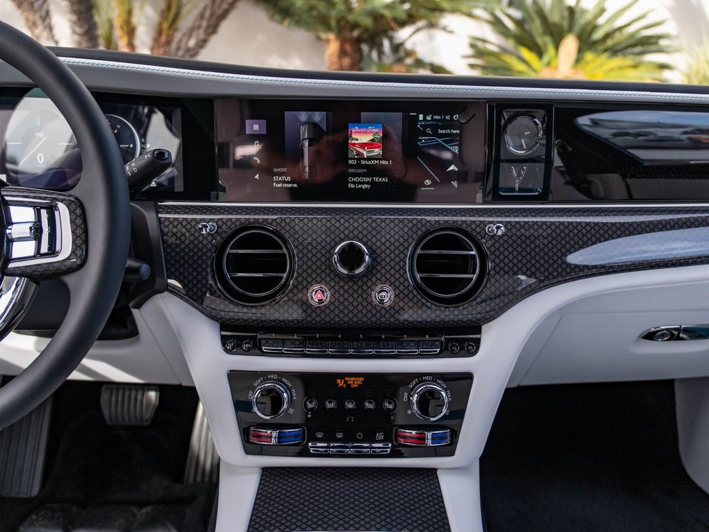 2026 Rolls-Royce Ghost Black Badge - Photo 44