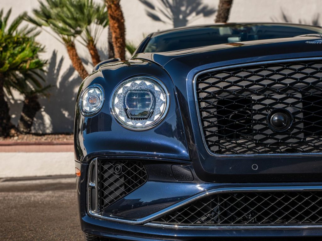 2026 Bentley Flying Spur - Photo 16