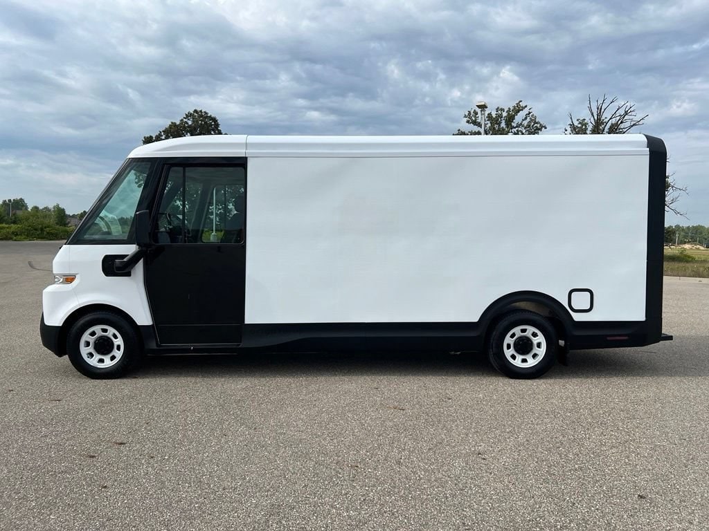 Used 2024 Chevrolet BrightDrop Zevo 600 with VIN 2G5ZJ3TZ2R9100093 for sale in Coopersville, MI