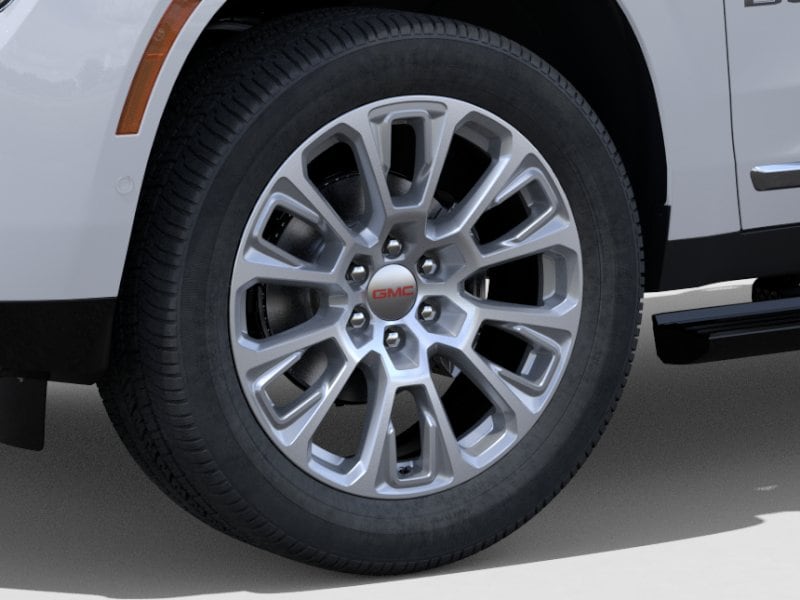 2026 GMC Yukon Denali - Photo 9