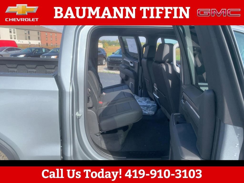 2026 GMC Sierra 1500 SLT - Photo 14