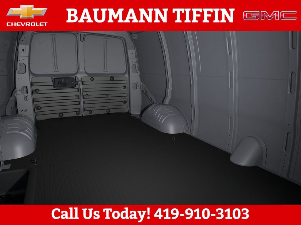 2026 GMC Savana Cargo Work Van - Photo 17