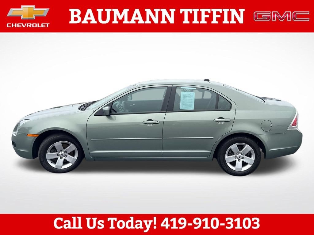 Used 2008 Ford Fusion SE with VIN 3FAHP07ZX8R129108 for sale in Tiffin, OH