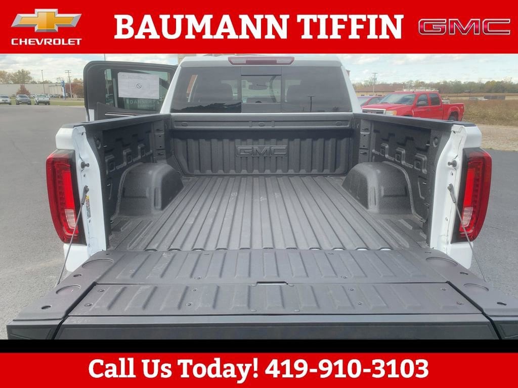 2026 GMC Sierra 1500 SLT - Photo 7