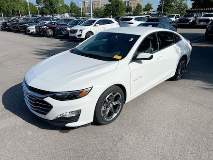 2022 Chevrolet Malibu LT Car