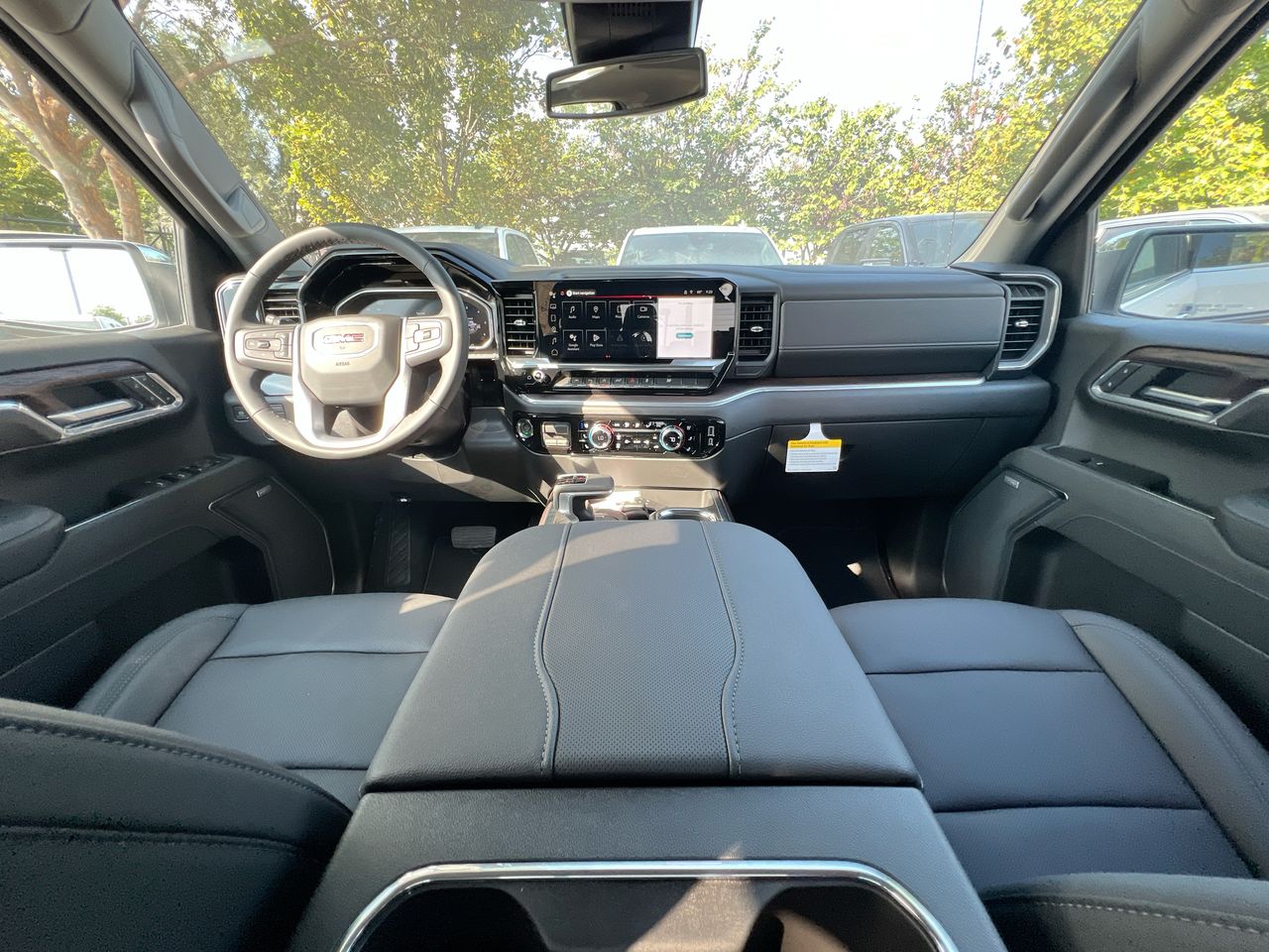 2026 GMC Sierra 1500 SLT - Photo 10