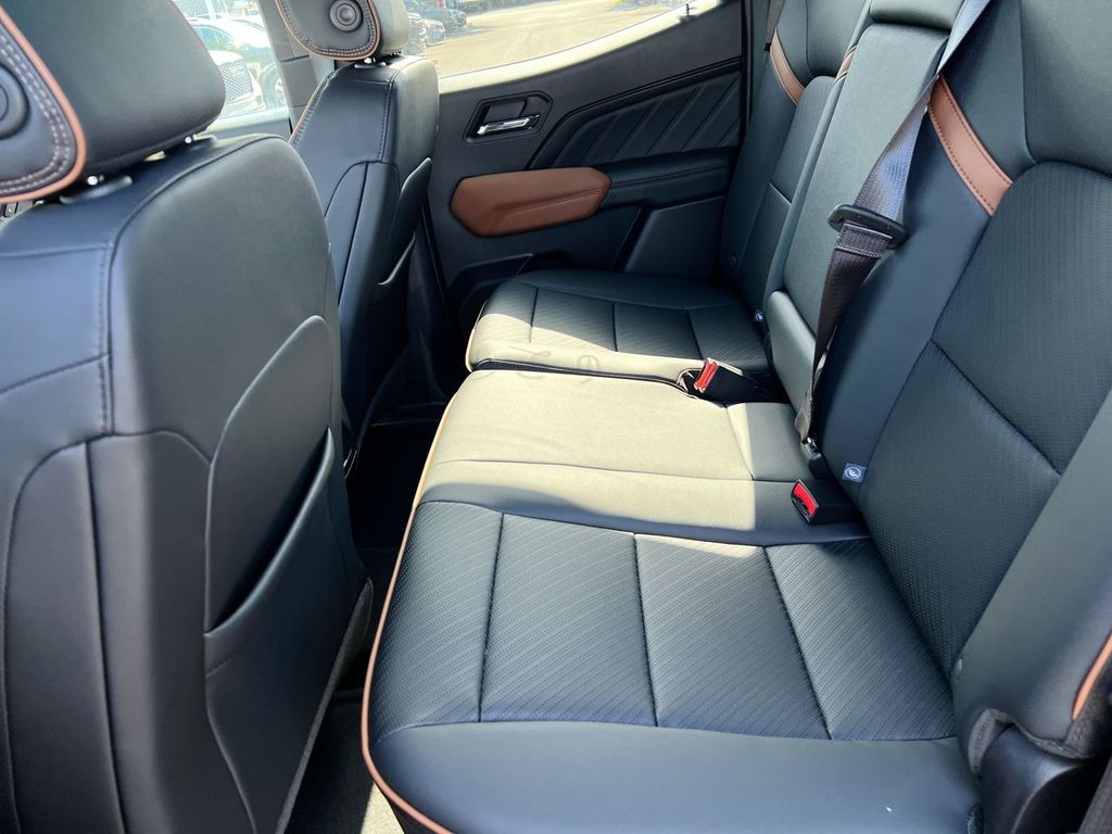 2026 GMC Canyon AT4 - Photo 15