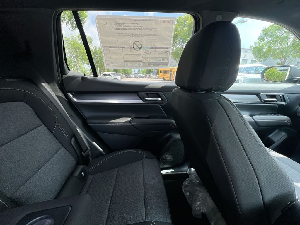 2027 GMC Terrain Elevation - Photo 13