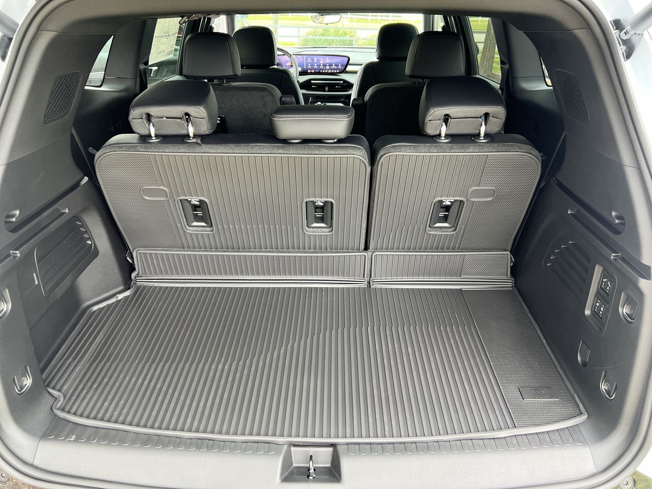 2027 Buick Enclave Sport Touring - Photo 16