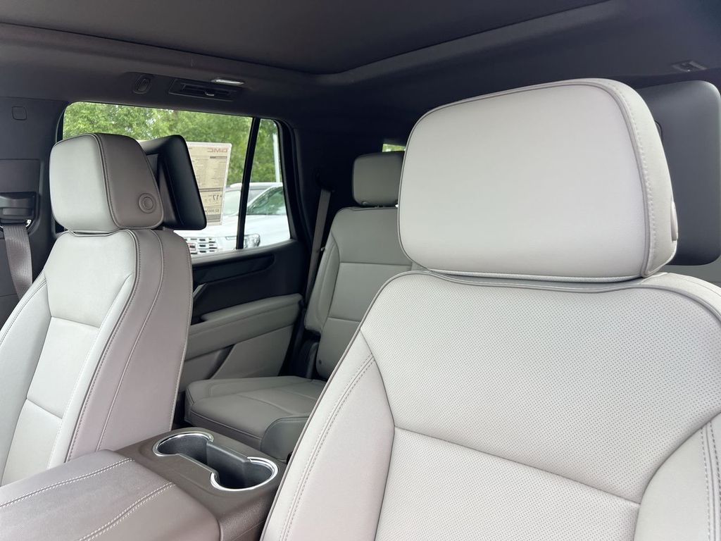 2026 GMC Yukon Elevation - Photo 19