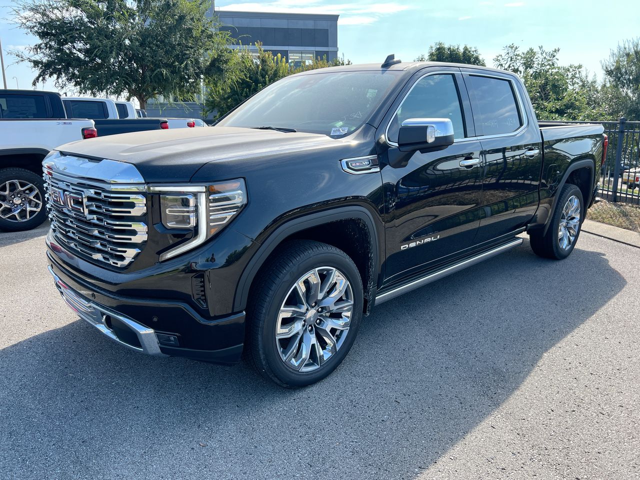 2026 GMC Sierra 1500 Denali - Photo 4