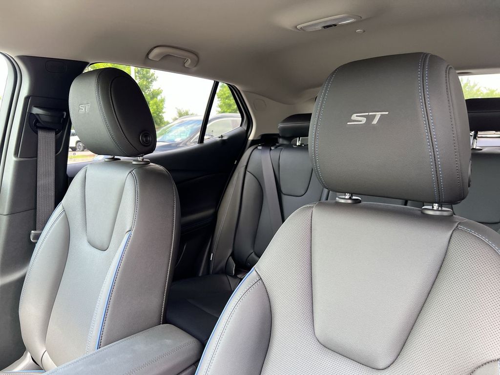 2026 Buick Encore GX Sport Touring - Photo 19