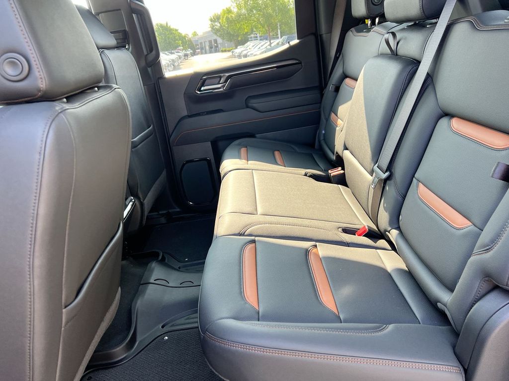 2026 GMC Sierra 1500 AT4 - Photo 15