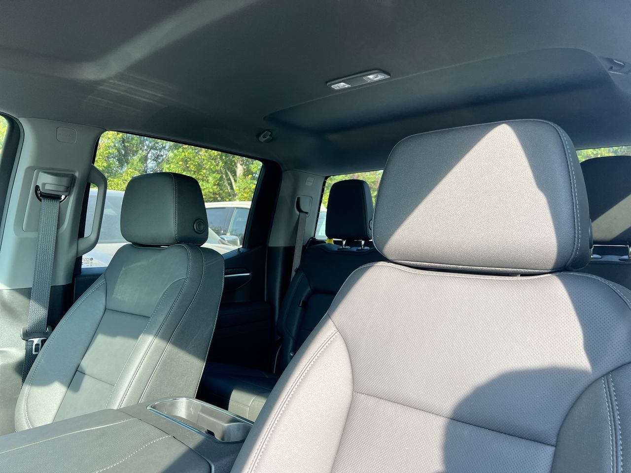 2026 GMC Sierra 1500 SLT - Photo 19
