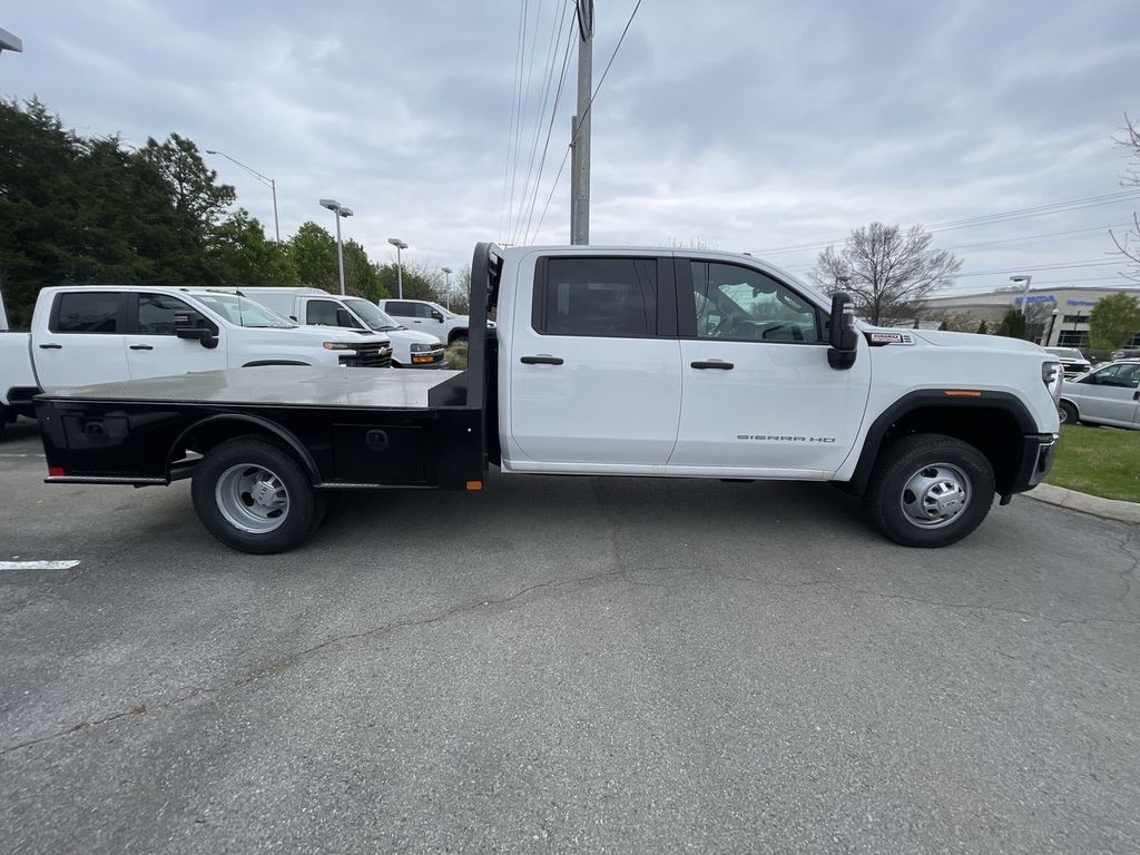 2026 GMC Sierra 3500 Chassis Cab Pro - Photo 7
