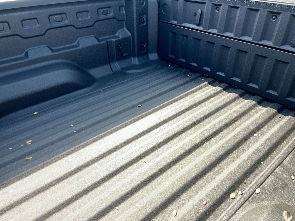 2026 GMC Canyon AT4 - Photo 16