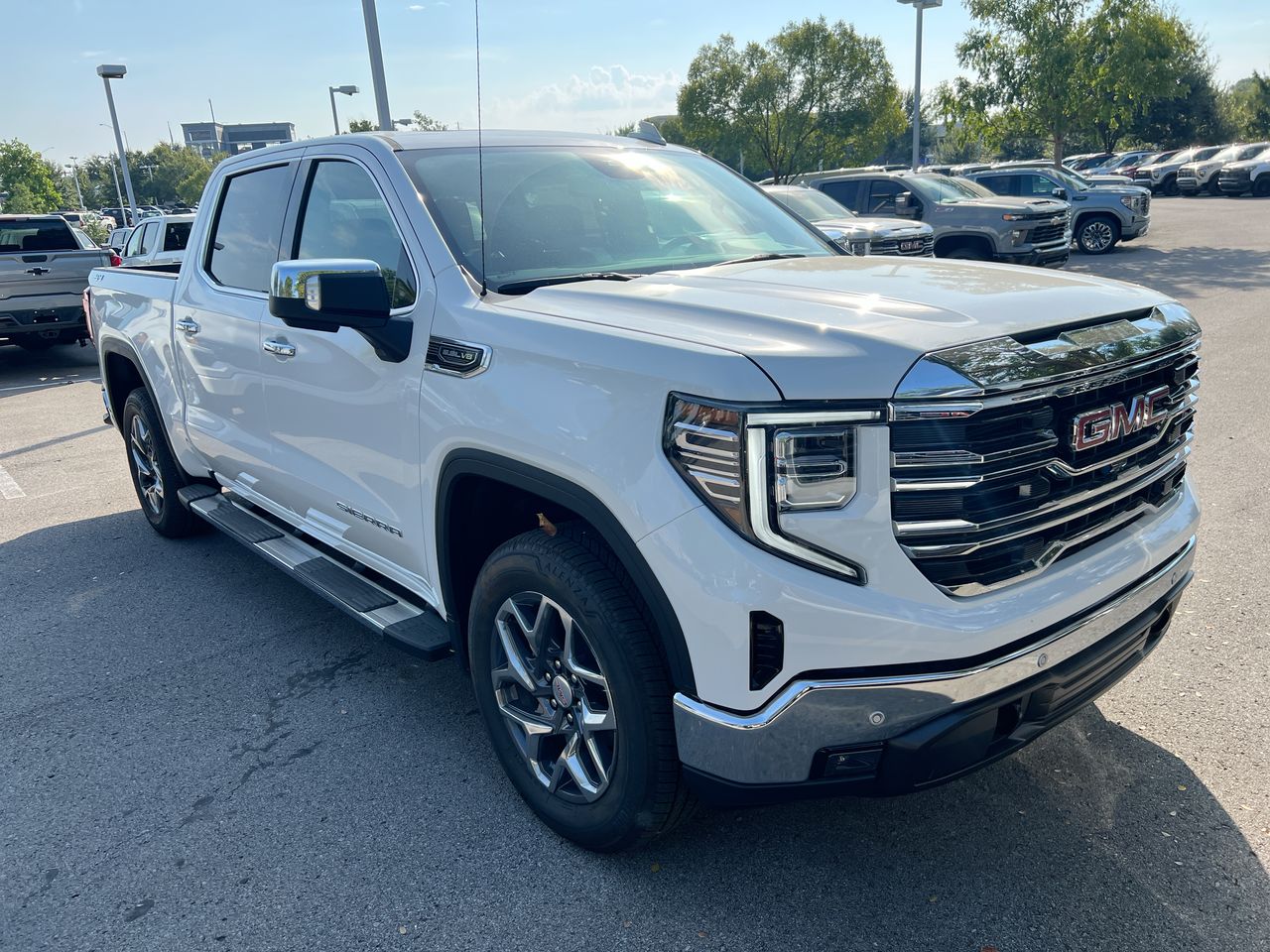 2026 GMC Sierra 1500 SLT - Photo 6