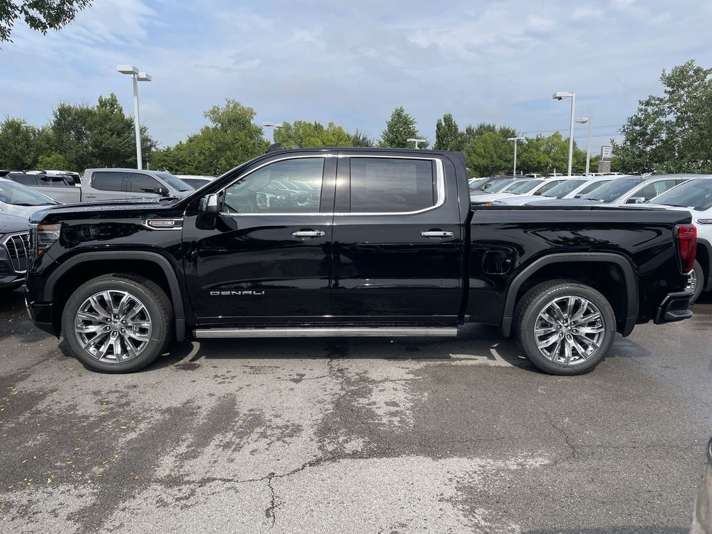 2026 GMC Sierra 1500 Denali - Photo 3