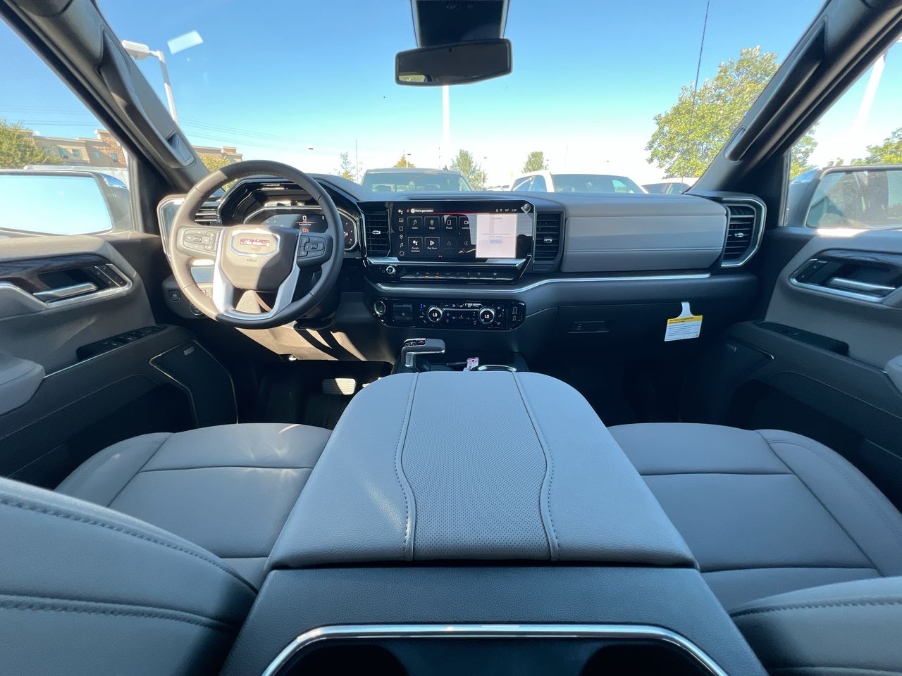 2026 GMC Sierra 1500 SLT - Photo 10