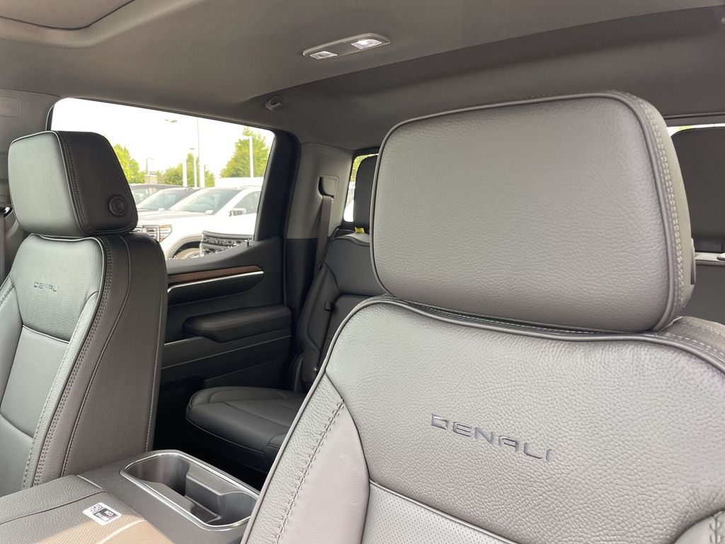 2026 GMC Sierra 1500 Denali - Photo 19