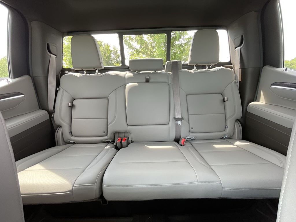 2026 GMC Sierra 1500 SLT - Photo 12