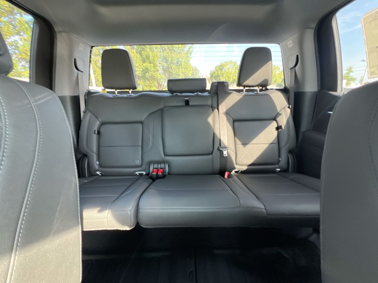 2026 GMC Sierra 1500 SLT - Photo 12