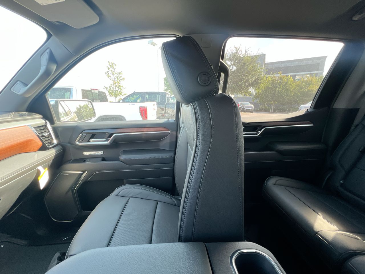 2026 GMC Sierra 1500 Denali - Photo 11