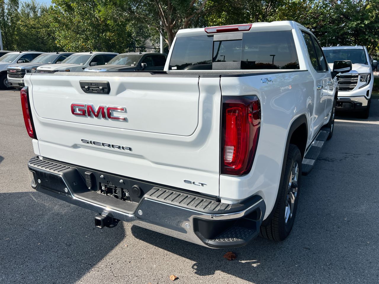 2026 GMC Sierra 1500 SLT - Photo 8