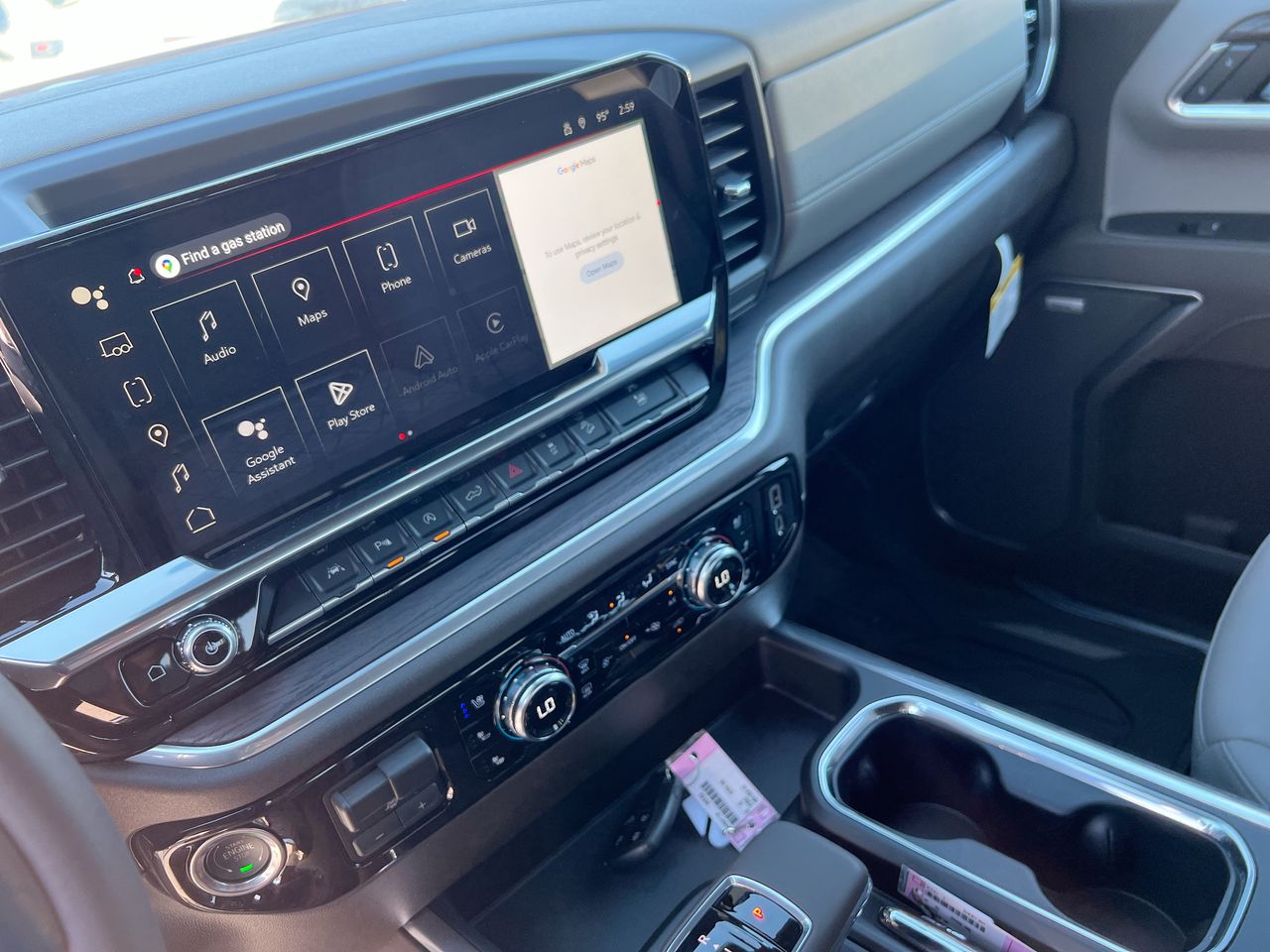 2026 GMC Sierra 1500 SLT - Photo 18