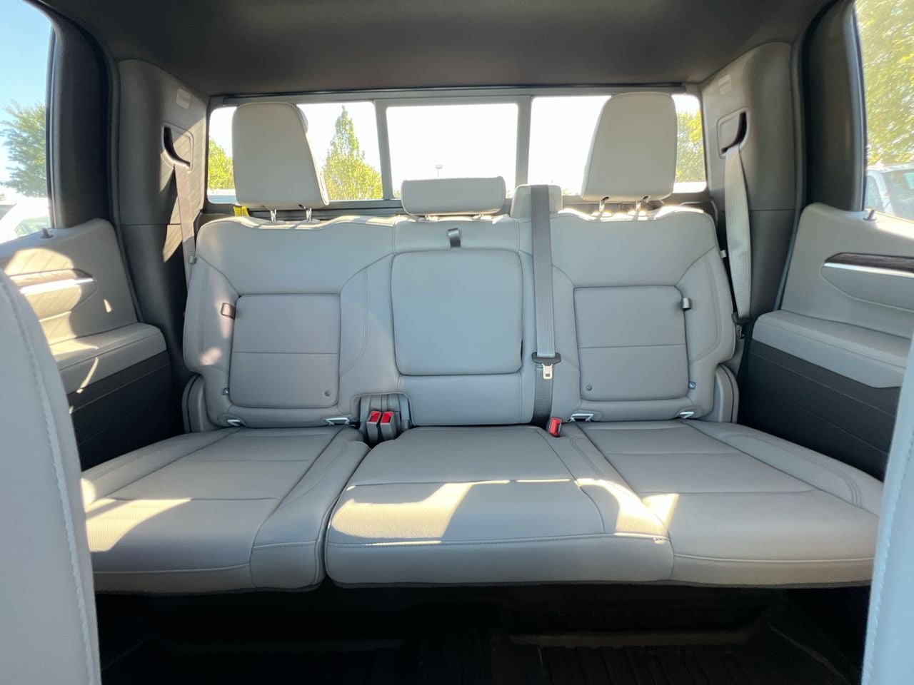 2026 GMC Sierra 1500 SLT - Photo 12