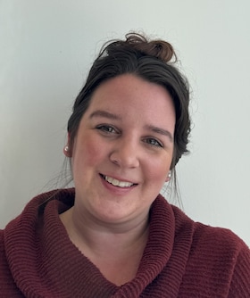Staff member Lindsey Parker from ID_2e7d77