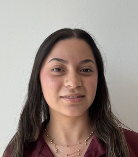Staff member Arely Gonzalez from ID_2e7d77