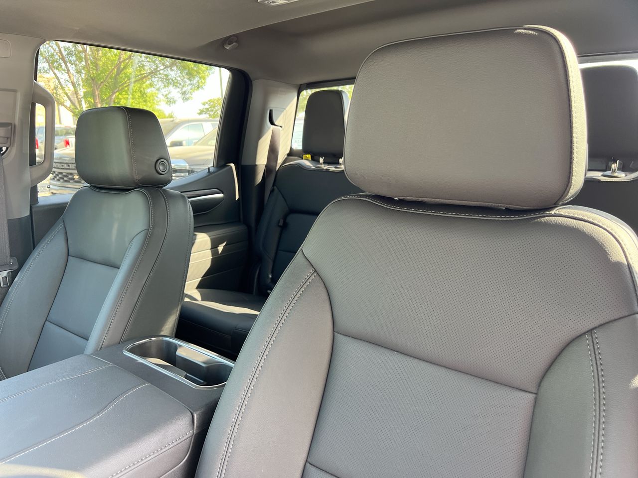 2026 GMC Sierra 1500 SLT - Photo 19