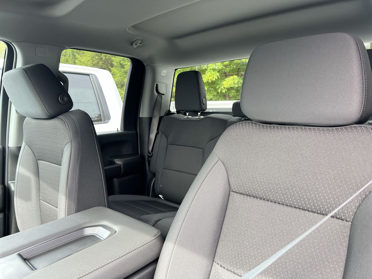 2026 GMC Sierra 2500HD Pro - Photo 15