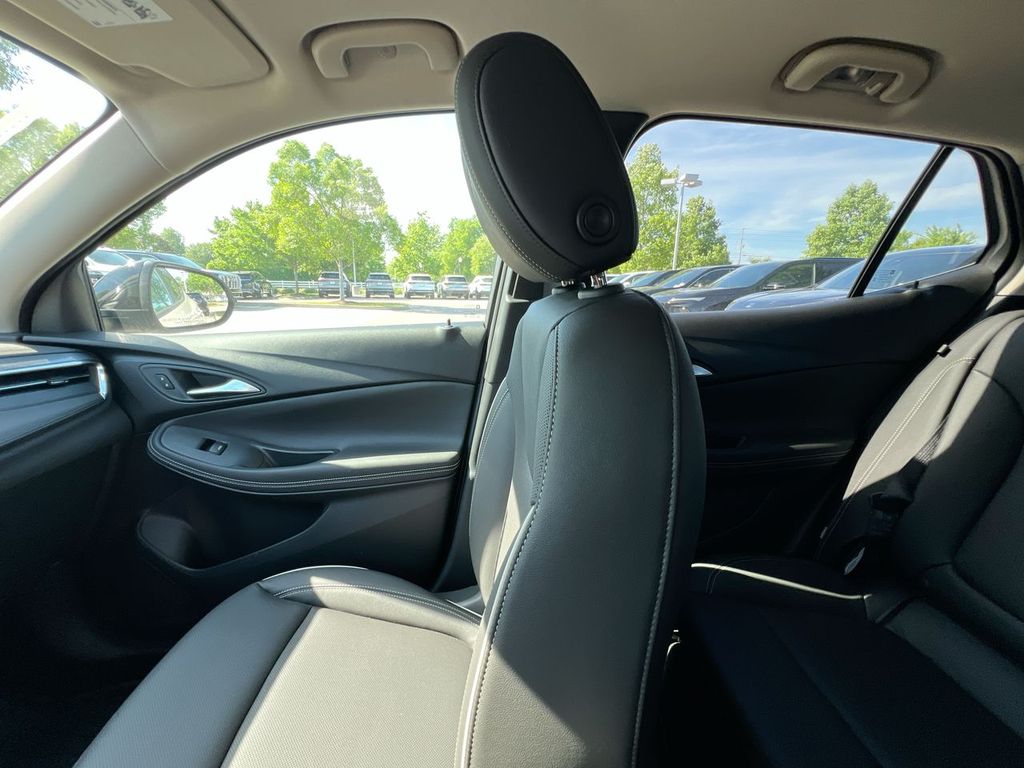 2026 Buick Encore GX Sport Touring - Photo 11