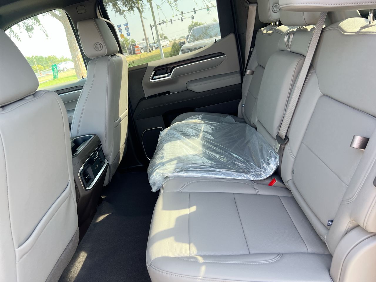 2026 GMC Sierra 1500 SLT - Photo 15