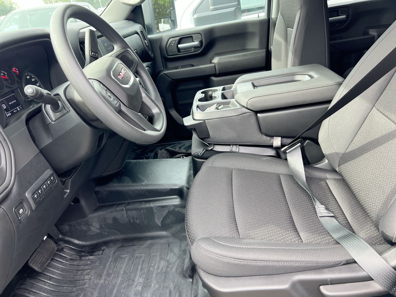 2026 GMC Sierra 2500HD Pro - Photo 10