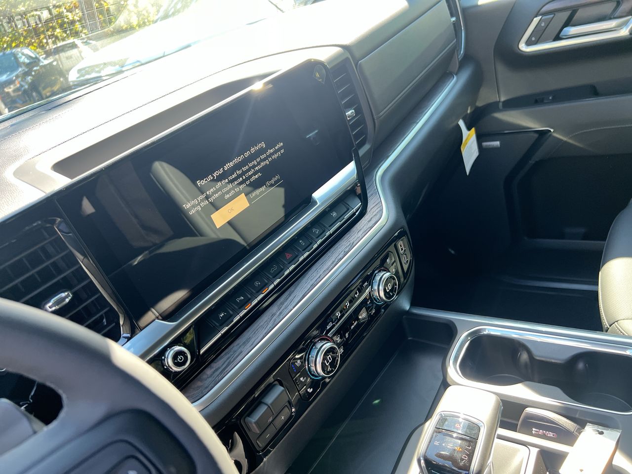 2026 GMC Sierra 1500 SLT - Photo 18