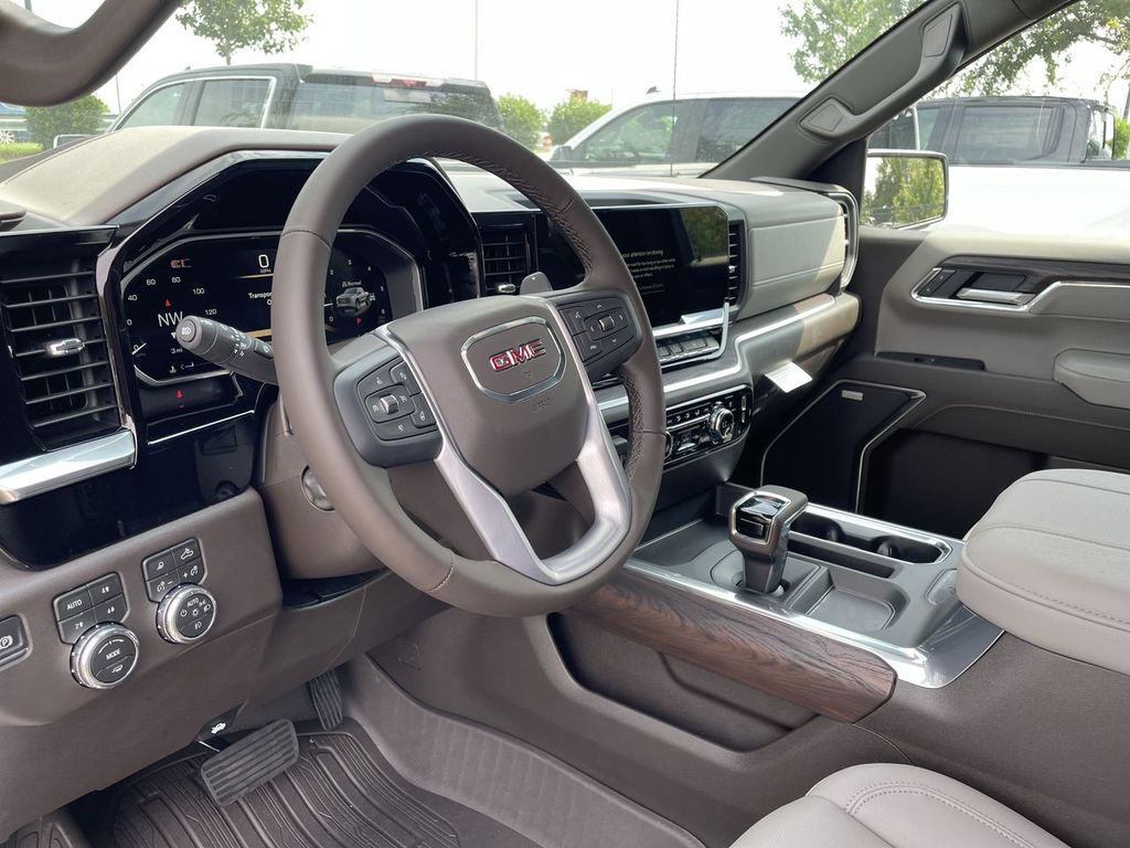 2026 GMC Sierra 1500 SLT - Photo 17