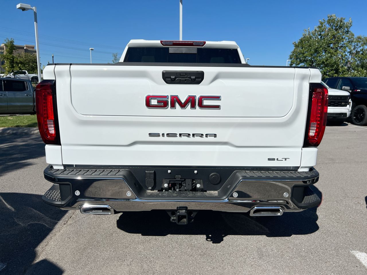 2026 GMC Sierra 1500 SLT - Photo 9