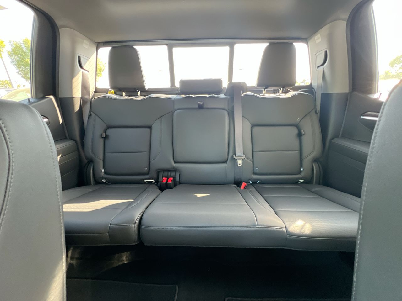 2026 GMC Sierra 1500 SLT - Photo 12