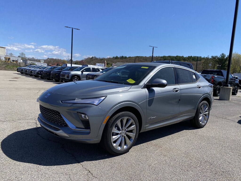 New 2026 Buick Envista Avenir SUV