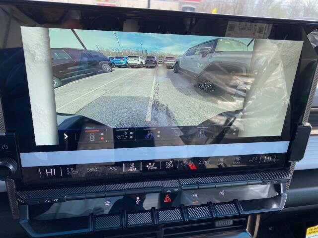 2025 GMC HUMMER EV 3X - Photo 11